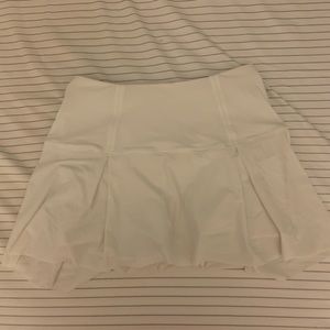 White lululemon skirt